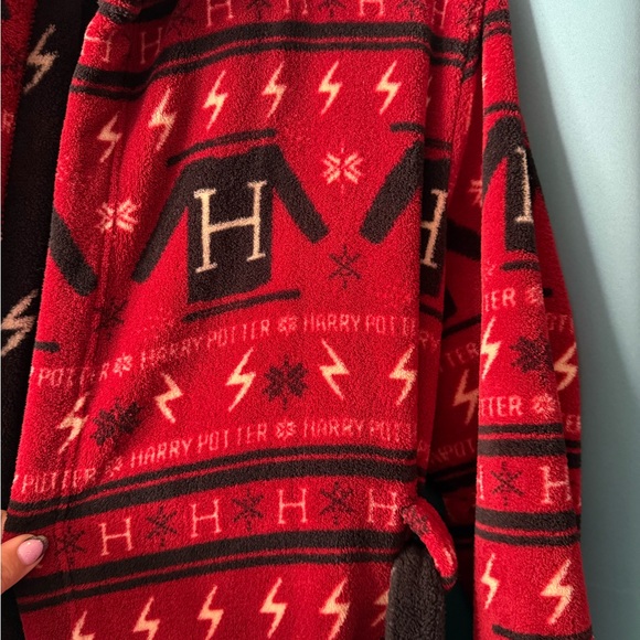 Harry Potter Reversible Robe - Warm Winter Comfy Fleece Cozy Hot Topic - Picture 5 of 8